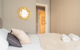 The Best Rent - Lovely Two-Bedroom Apartment Near Bocconi University